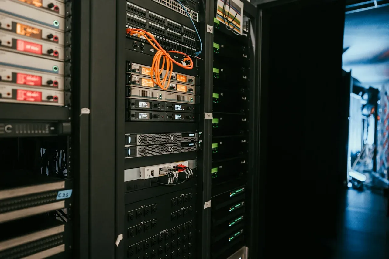 Network infrastructure for commercial electronics and telecoms supply